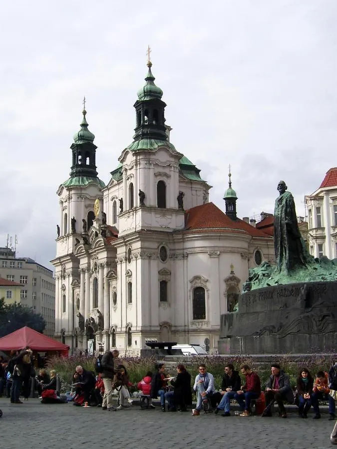 Cozy Apartment Near Stefanikuv Most Prag