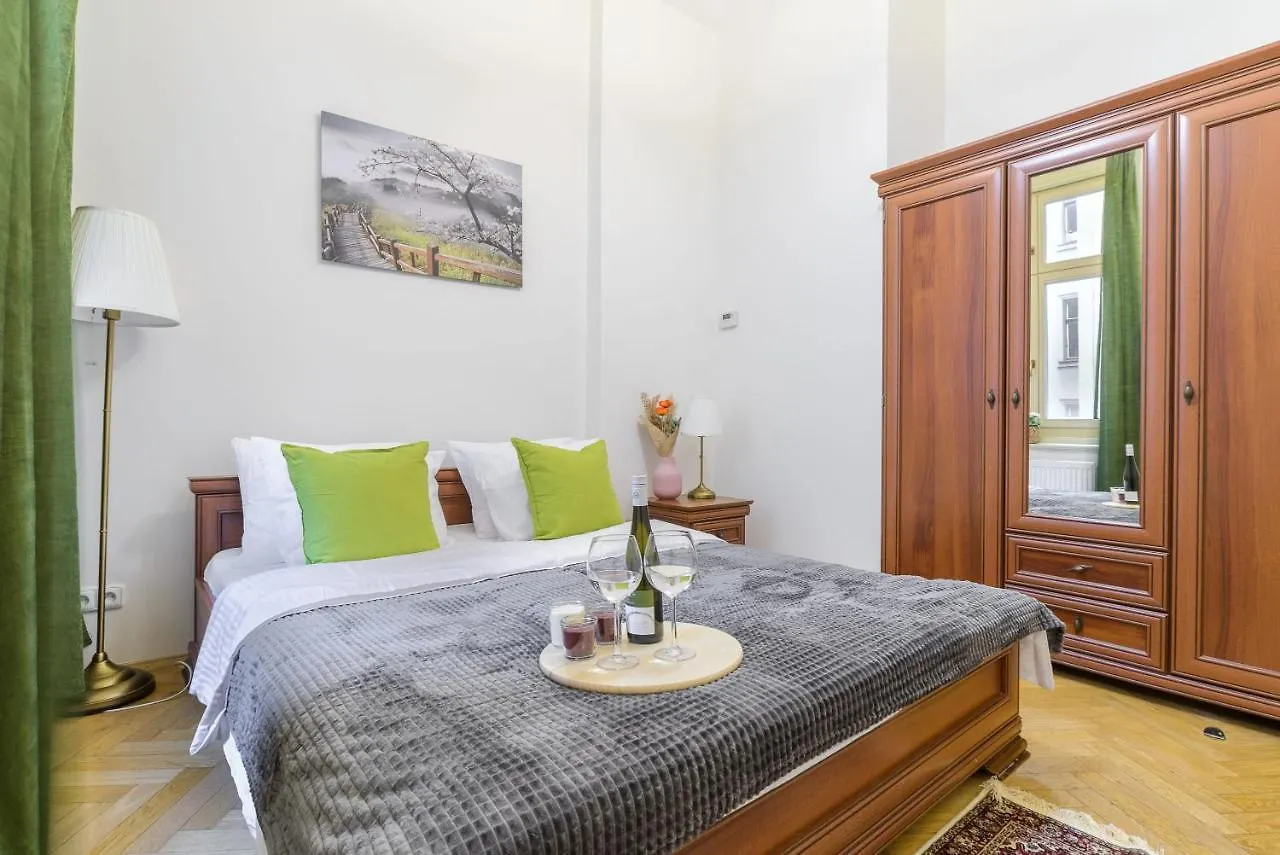 Cozy Apartment Near Stefanikuv Most Prag 0*,